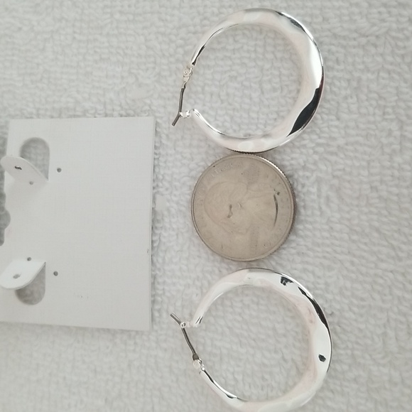 New Lucky Brand Hoop Earrings - Picture 6 of 7